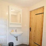 Traumhaftes Haus In Idyllischer Lage *