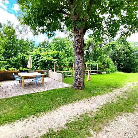 Traumhaftes Haus In Idyllischer Lage 別荘 *